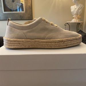 BRAND NEW - NEVER WORN Fred Martin Espa Sneakers